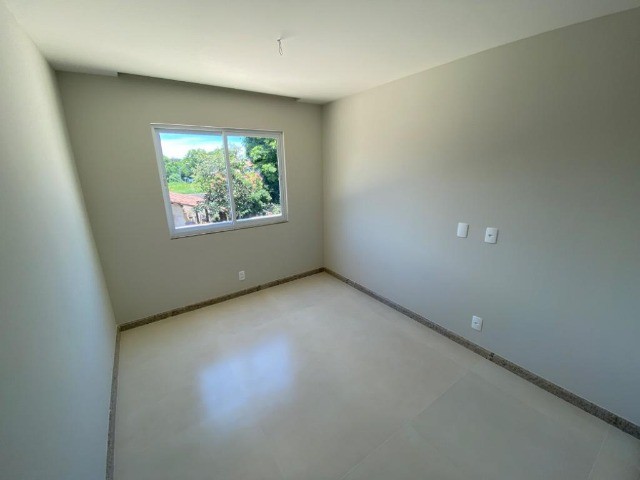 Foto 2 de Casa com 3 Quartos à venda, 190m² em Morada de Laranjeiras, Serra