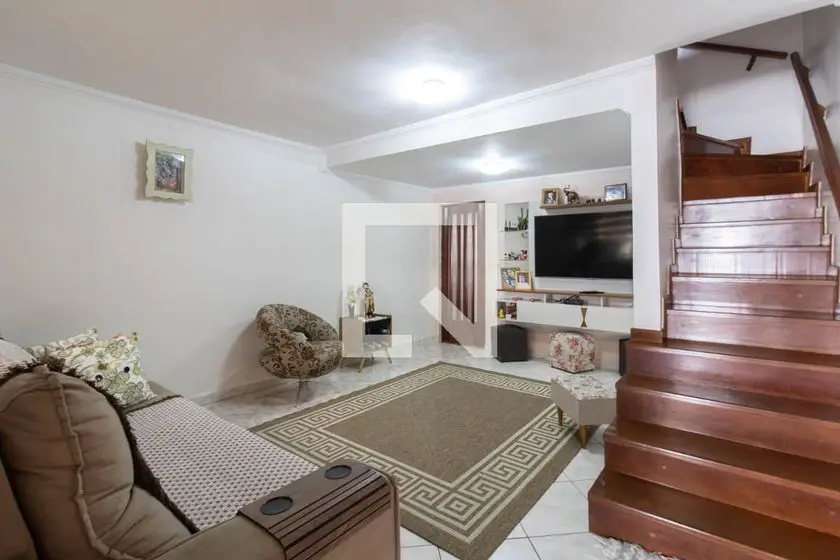 Foto 1 de Casa com 3 Quartos para alugar, 142m² em Vila Sabrina, São Paulo