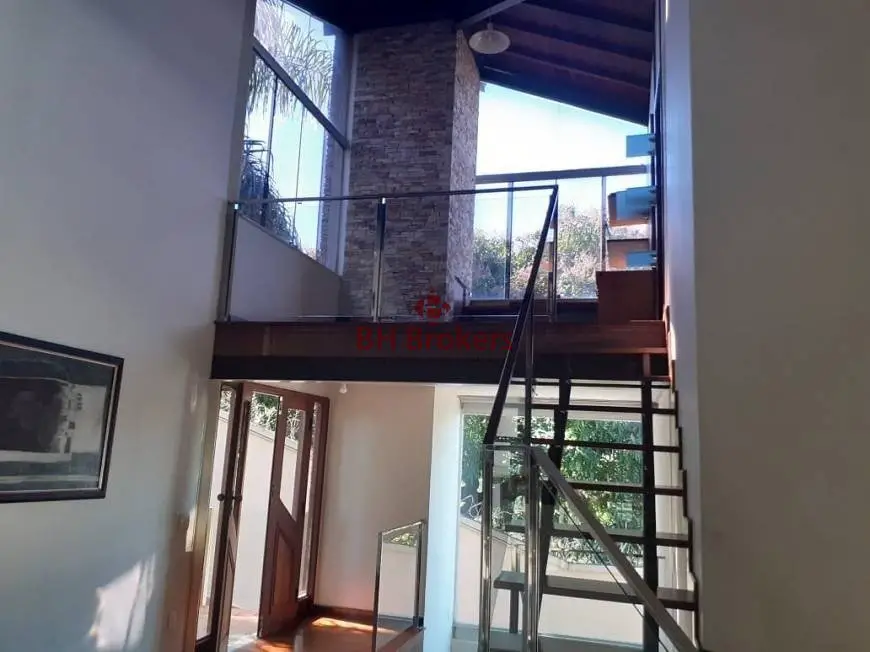 Foto 4 de Casa com 4 Quartos para alugar, 580m² em Bandeirantes, Belo Horizonte