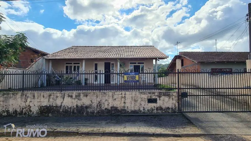 Foto 2 de Casa com 4 Quartos à venda, 111m² em Estrada das Areias, Indaial