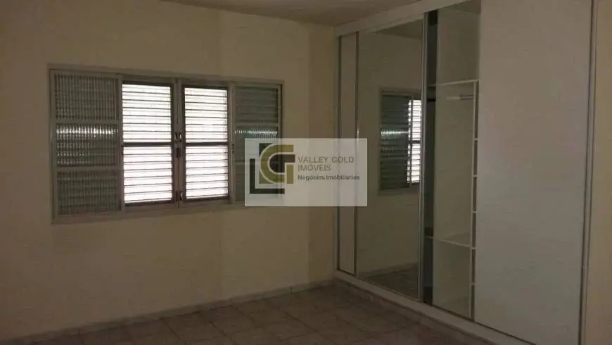 Foto 1 de Casa com 4 Quartos para alugar, 211m² em Jardim Esplanada II, São José dos Campos