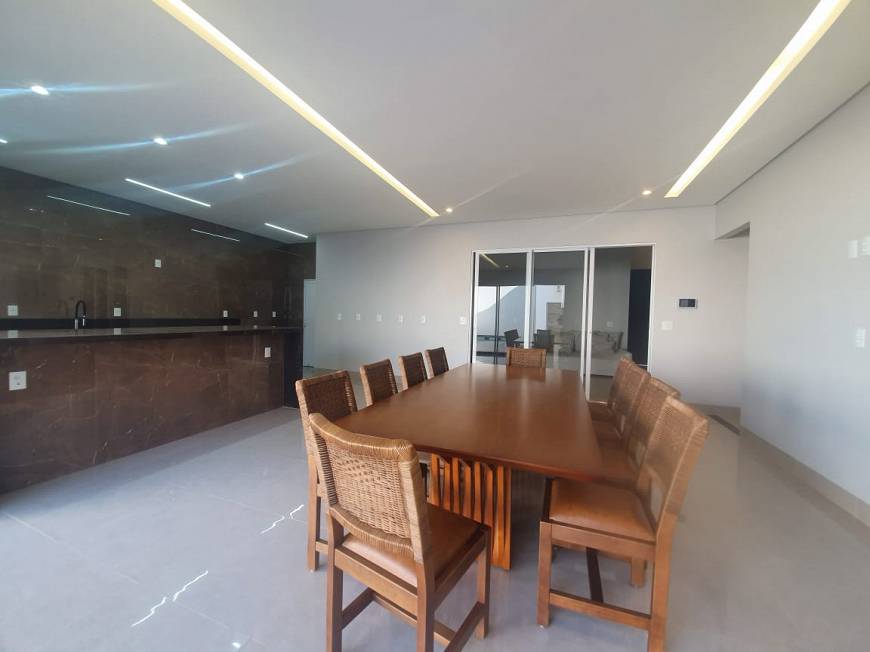 Foto 5 de Casa com 4 Quartos à venda, 288m² em Setor Morada do Sol, Rio Verde