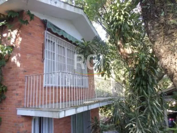 Foto 3 de Casa com 4 Quartos à venda, 800m² em Vila Assunção, Porto Alegre
