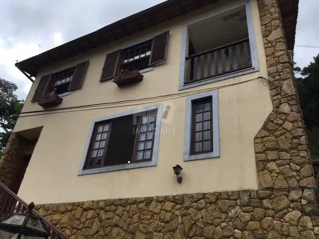 Foto 1 de Casa com 7 Quartos à venda, 439m² em Bingen, Petrópolis
