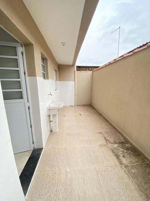 Foto 3 de Casa de Condomínio com 2 Quartos à venda, 55m² em Tude Bastos, Praia Grande