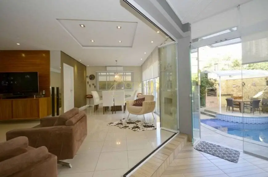 Foto 1 de Casa de Condomínio com 3 Quartos para alugar, 377m² em Cidade Jardim, São Paulo