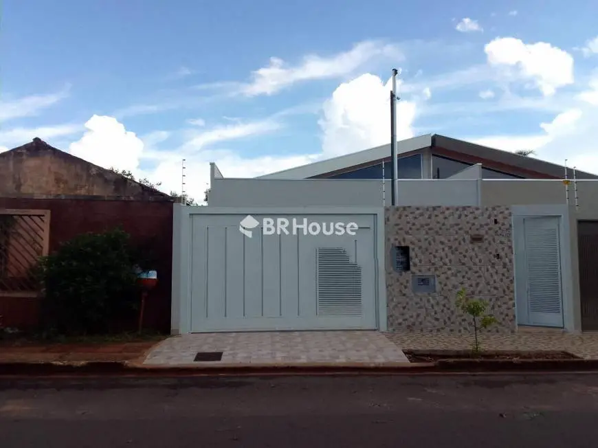 Foto 1 de Casa de Condomínio com 3 Quartos à venda, 130m² em Jardim Alto Sao Francisco, Campo Grande