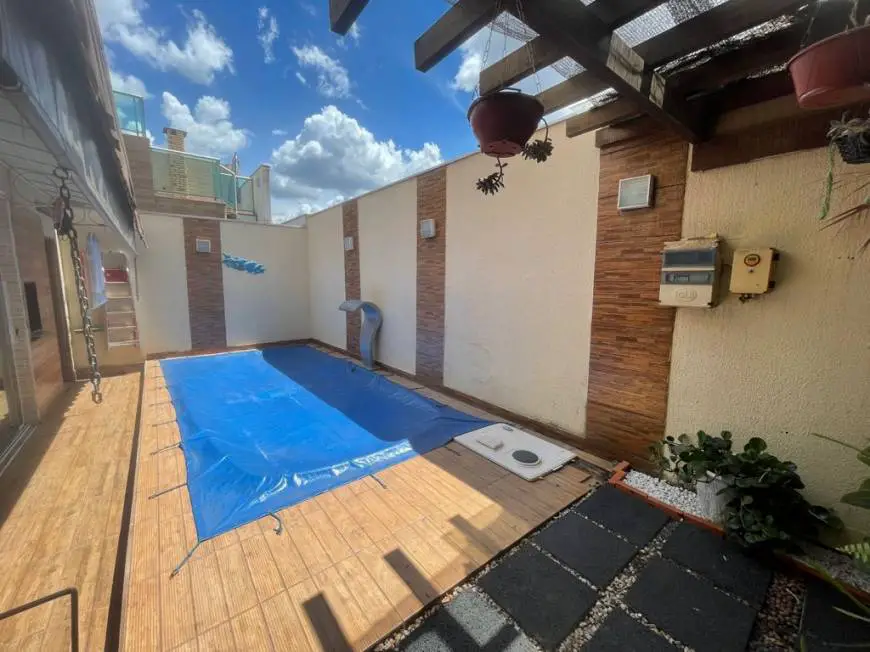 Foto 1 de Sobrado com 3 Quartos à venda, 168m² em Jardim Novo Horizonte, Maringá