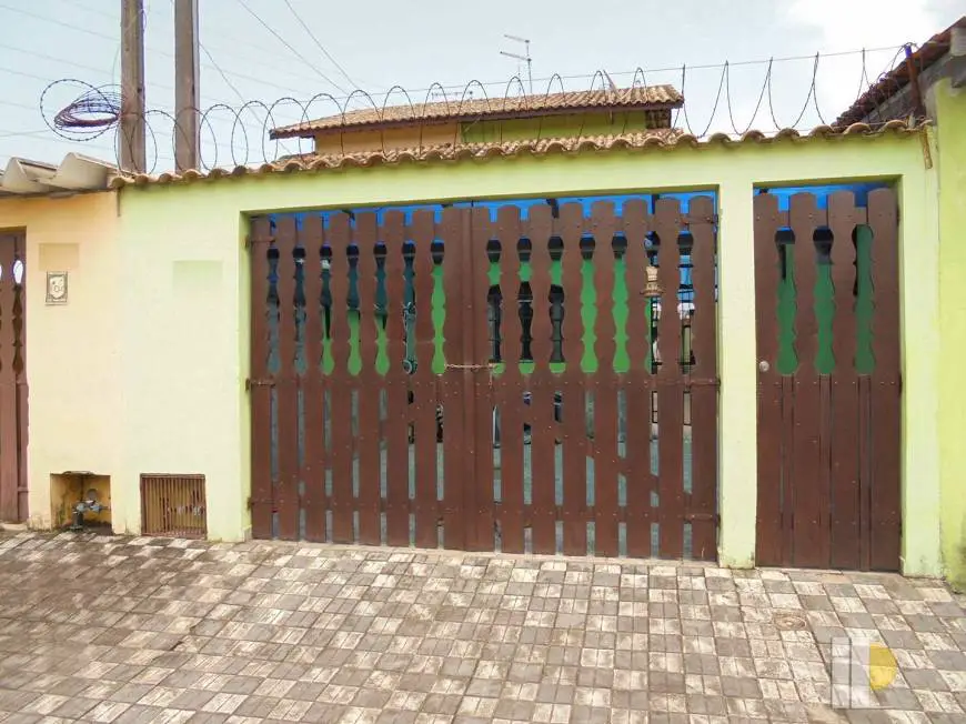 Foto 1 de Sobrado com 3 Quartos à venda, 82m² em Santa Eugenia, Mongaguá