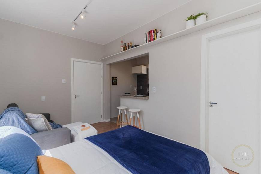 Foto 2 de Apartamento com 1 Quarto à venda, 29m² em Floresta, Porto Alegre