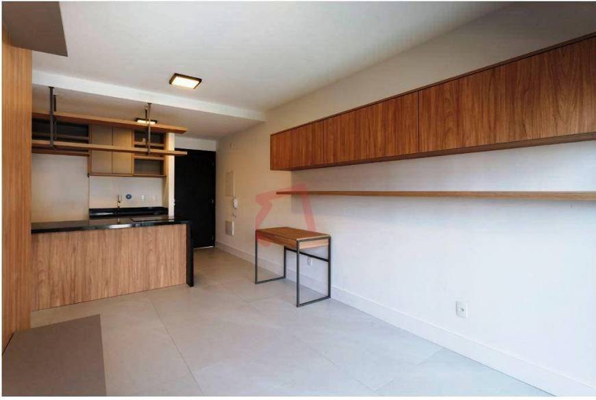 Foto 5 de Apartamento com 1 Quarto à venda, 50m² em Jardim Das Bandeiras, São Paulo