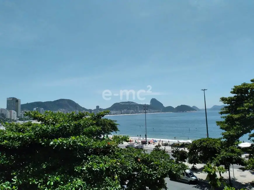 Foto 1 de Apartamento com 2 Quartos à venda, 132m² em Copacabana, Rio de Janeiro