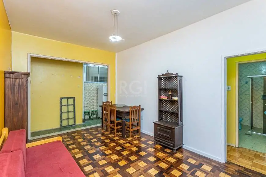 Foto 2 de Apartamento com 2 Quartos à venda, 77m² em Floresta, Porto Alegre