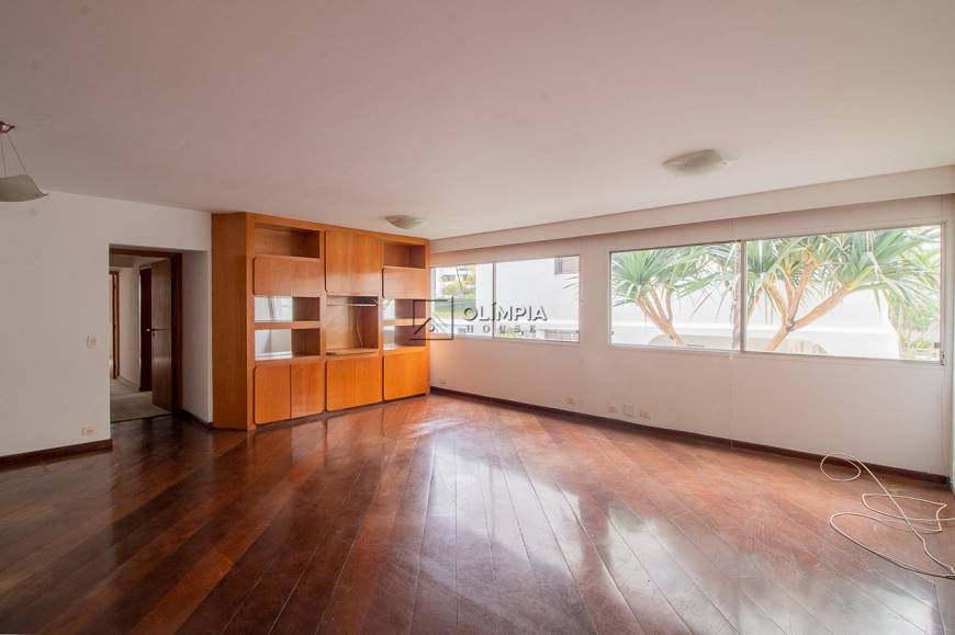 Foto 2 de Apartamento com 2 Quartos à venda, 126m² em Higienópolis, São Paulo
