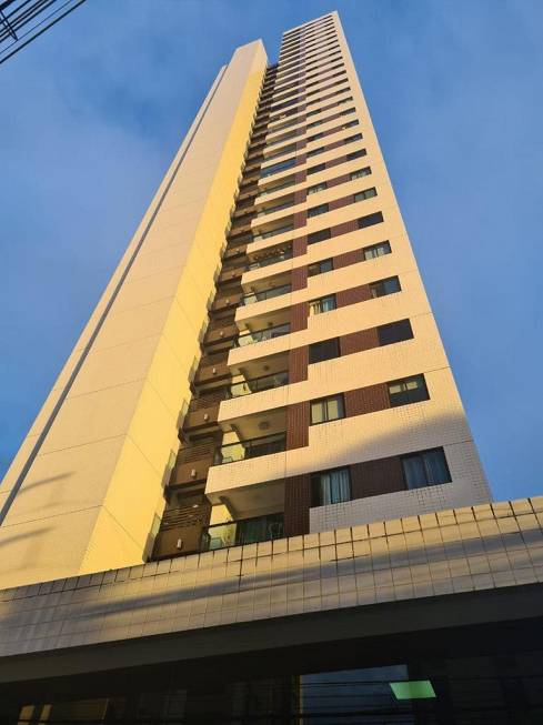 Foto 1 de Apartamento com 2 Quartos à venda, 63m² em Torre, Recife