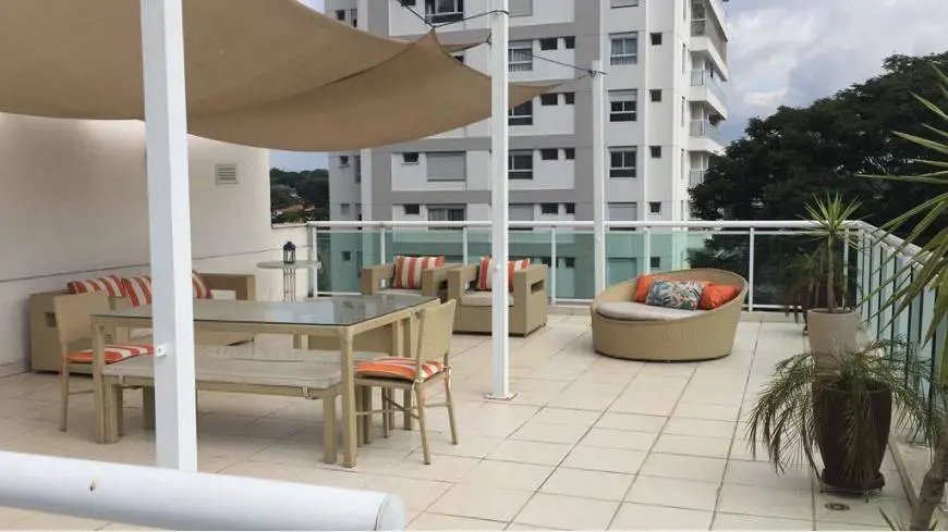 Foto 3 de Apartamento com 3 Quartos para alugar, 210m² em Campo Belo, São Paulo