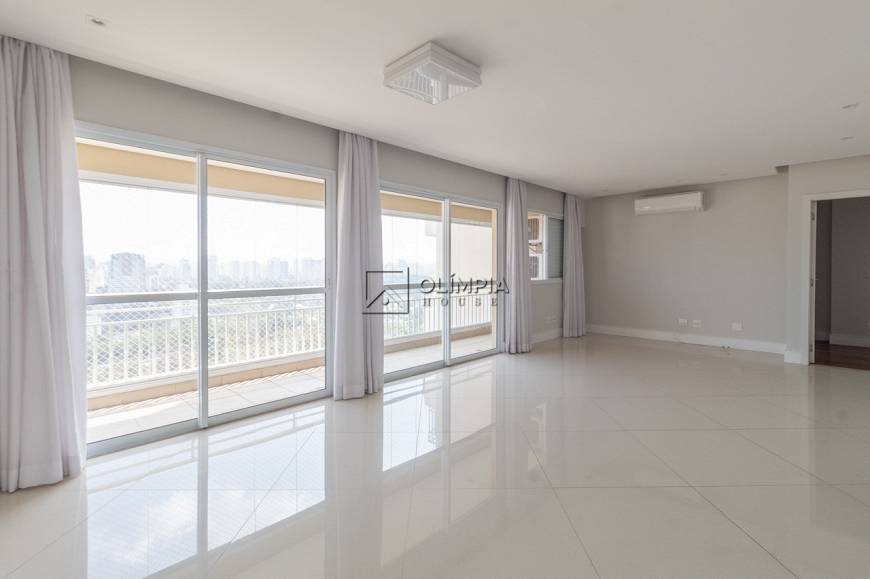 Foto 1 de Apartamento com 3 Quartos para alugar, 149m² em Chácara Santo Antônio, São Paulo
