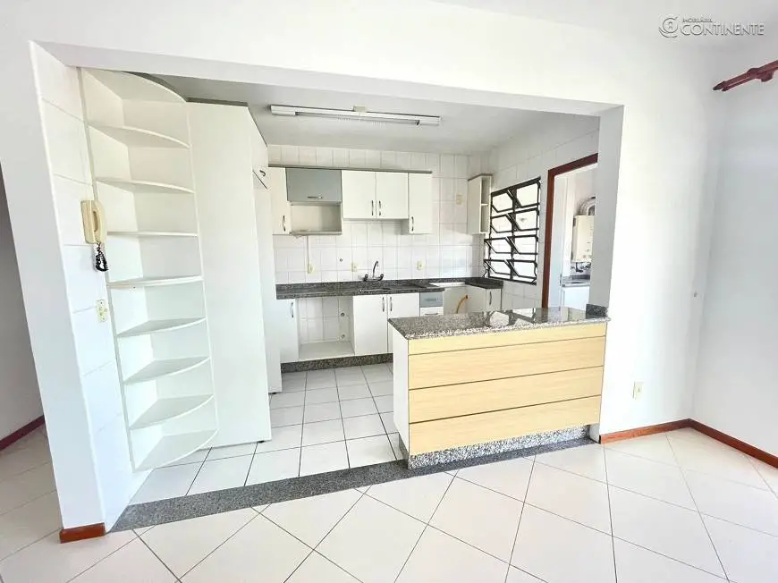 Foto 4 de Apartamento com 3 Quartos à venda, 85m² em Coqueiros, Florianópolis