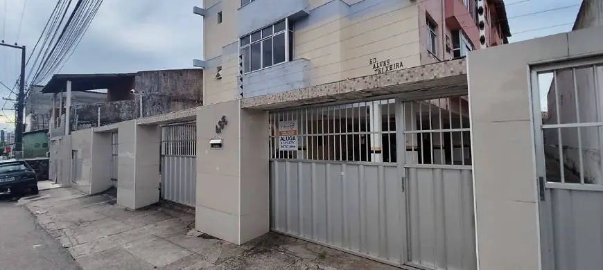 Foto 1 de Apartamento com 3 Quartos para alugar, 120m² em Joaquim Tavora, Fortaleza