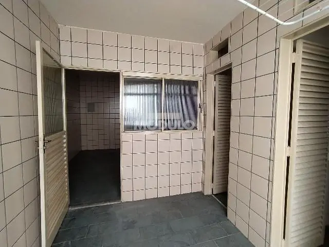 Foto 4 de Apartamento com 3 Quartos para alugar, 110m² em Martins, Uberlândia
