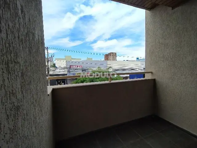 Foto 5 de Apartamento com 3 Quartos para alugar, 110m² em Martins, Uberlândia