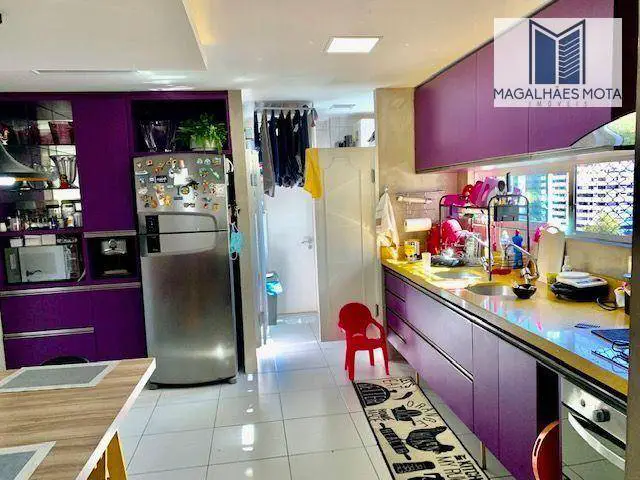 Foto 4 de Apartamento com 3 Quartos à venda, 142m² em Meireles, Fortaleza