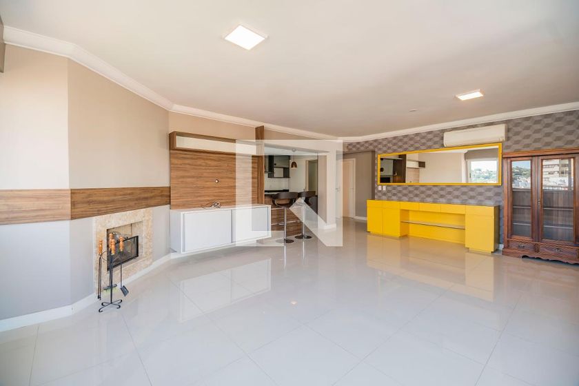 Foto 3 de Apartamento com 3 Quartos para alugar, 132m² em Petrópolis, Porto Alegre