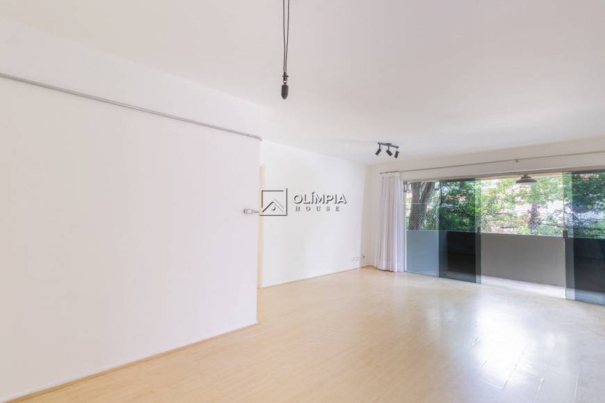 Foto 1 de Apartamento com 3 Quartos para alugar, 130m² em Vila Madalena, São Paulo