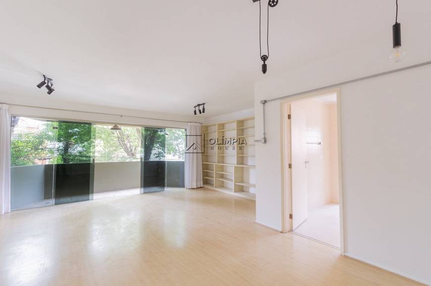 Foto 2 de Apartamento com 3 Quartos para alugar, 130m² em Vila Madalena, São Paulo