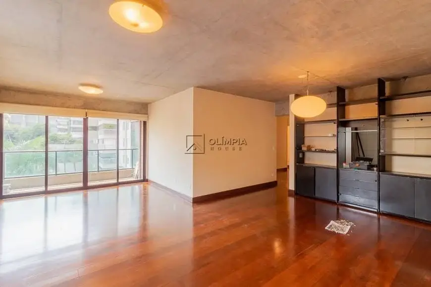 Foto 2 de Apartamento com 3 Quartos para alugar, 145m² em Vila Madalena, São Paulo
