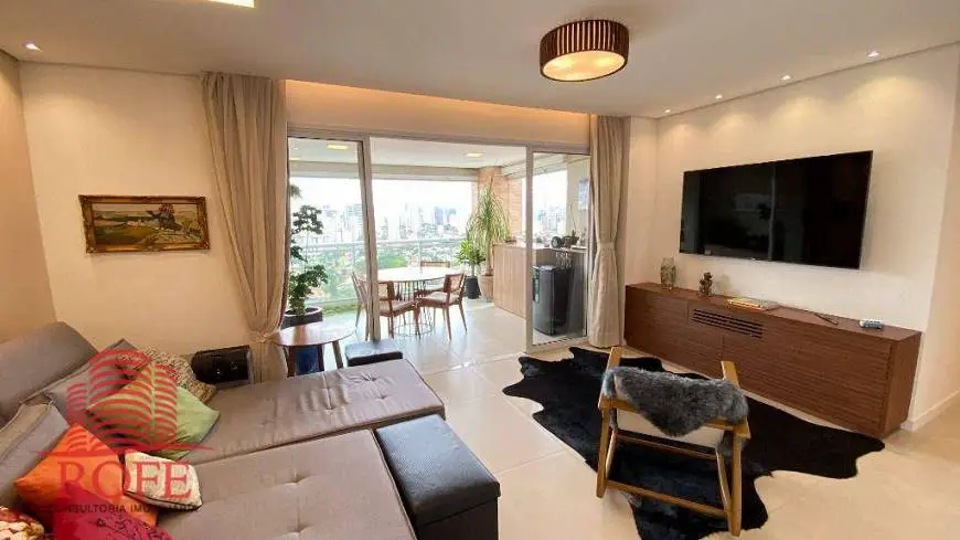 Foto 1 de Apartamento com 3 Quartos à venda, 113m² em Vila Olímpia, São Paulo