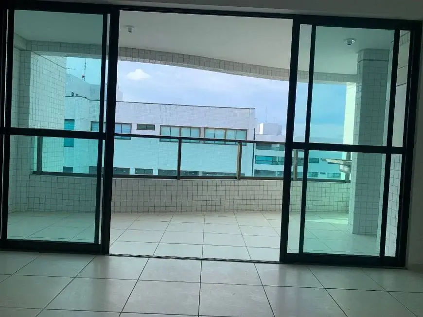 Foto 2 de Apartamento com 4 Quartos para venda ou aluguel, 158m² em Apipucos, Recife