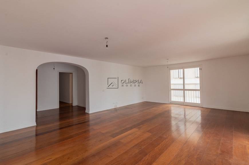 Foto 4 de Apartamento com 4 Quartos à venda, 241m² em Cerqueira César, São Paulo