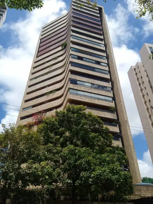 Foto 1 de Apartamento com 4 Quartos à venda, 300m² em Graças, Recife