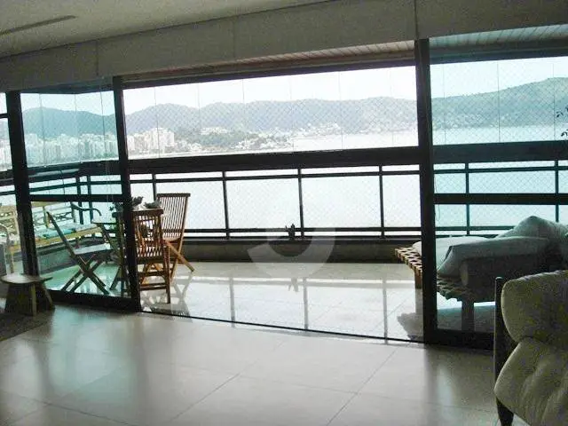 Foto 4 de Apartamento com 4 Quartos à venda, 300m² em Ingá, Niterói