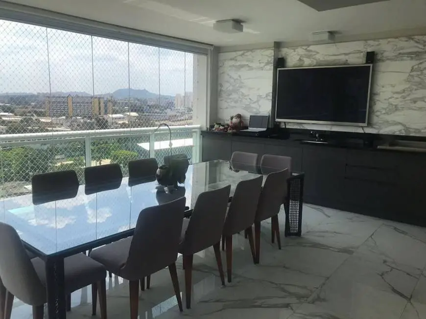 Foto 5 de Apartamento com 4 Quartos para alugar, 241m² em Jardim das Perdizes, São Paulo