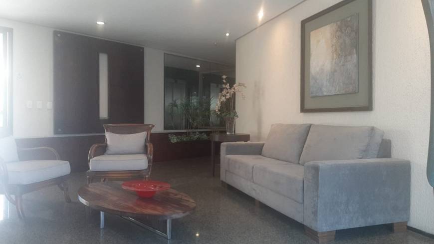 Foto 4 de Apartamento com 4 Quartos à venda, 150m² em Meireles, Fortaleza