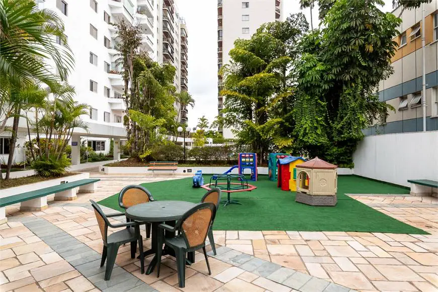 Foto 4 de Apartamento com 4 Quartos para venda ou aluguel, 140m² em Vila Clementino, São Paulo