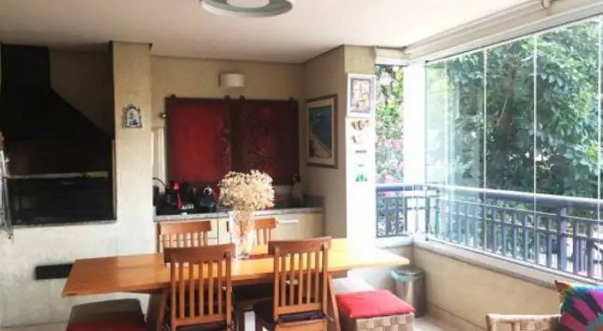 Foto 1 de Apartamento com 4 Quartos à venda, 238m² em Vila Madalena, São Paulo