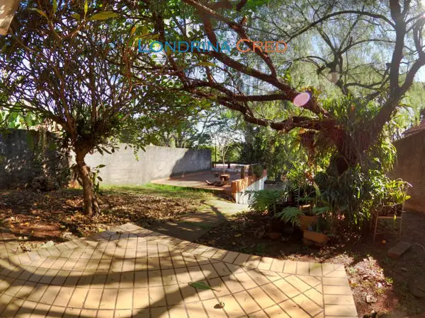 Foto 4 de Casa com 1 Quarto à venda, 115m² em Jardim Higienopolis, Londrina