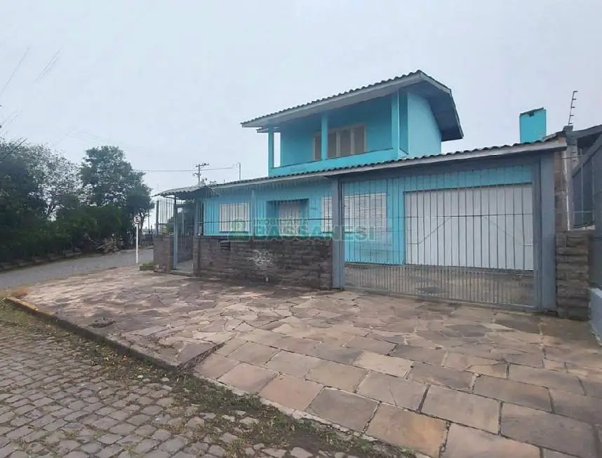 Foto 2 de Casa com 2 Quartos para alugar, 93m² em Desvio Rizzo, Caxias do Sul