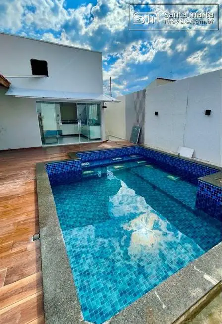 Foto 1 de Casa com 2 Quartos à venda, 250m² em Santo Antonio, Lorena