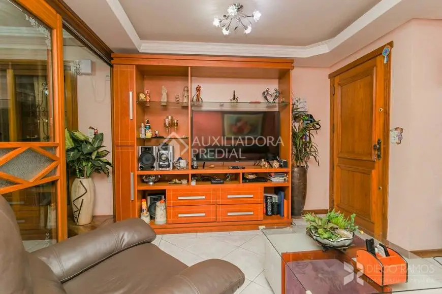 Foto 4 de Casa com 3 Quartos à venda, 218m² em Ipanema, Porto Alegre
