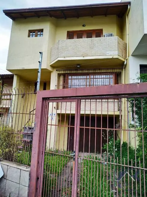 Foto 2 de Casa com 3 Quartos à venda, 220m² em Ipanema, Porto Alegre