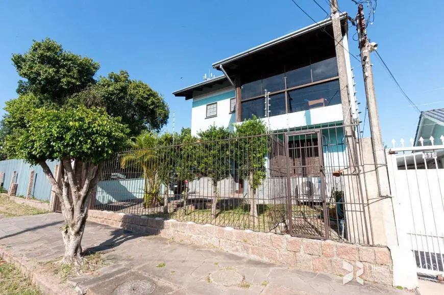 Foto 1 de Casa com 3 Quartos à venda, 330m² em Ipanema, Porto Alegre