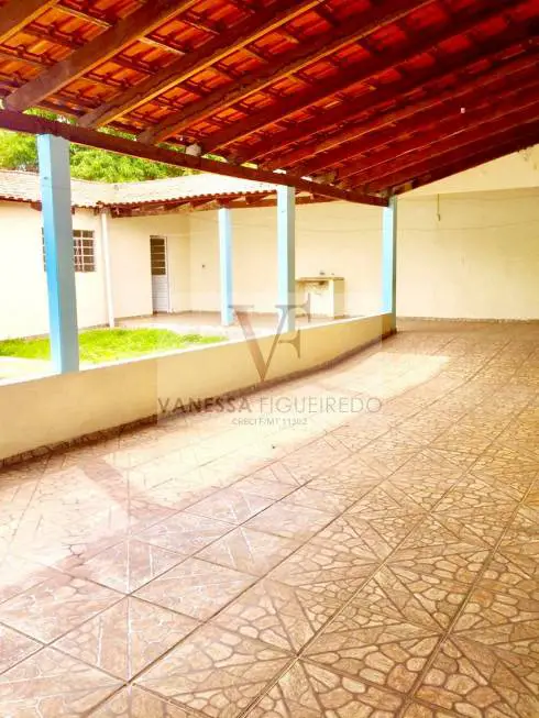 Foto 1 de Casa com 3 Quartos à venda, 266m² em Jardim Universitário, Cuiabá