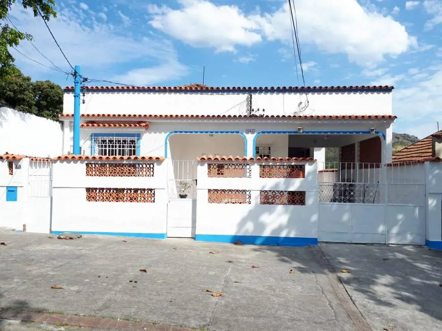 Foto 1 de Casa com 3 Quartos à venda, 110m² em Quintino Bocaiúva, Rio de Janeiro