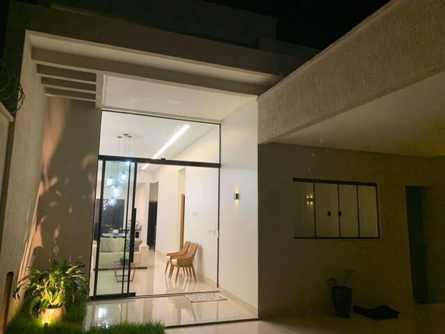 Foto 3 de Casa com 3 Quartos à venda, 170m² em Santa Genoveva, Goiânia