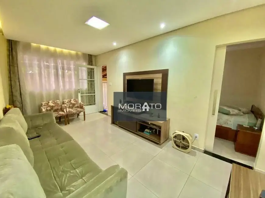 Foto 3 de Casa com 3 Quartos à venda, 90m² em Santa Maria, Belo Horizonte