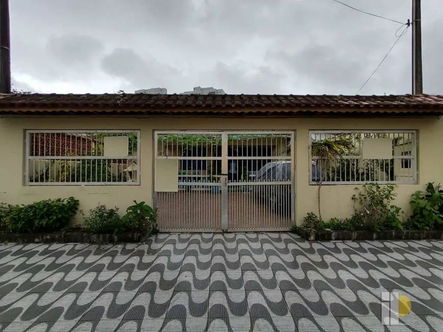 Foto 2 de Casa com 3 Quartos à venda, 120m² em Solemar, Praia Grande